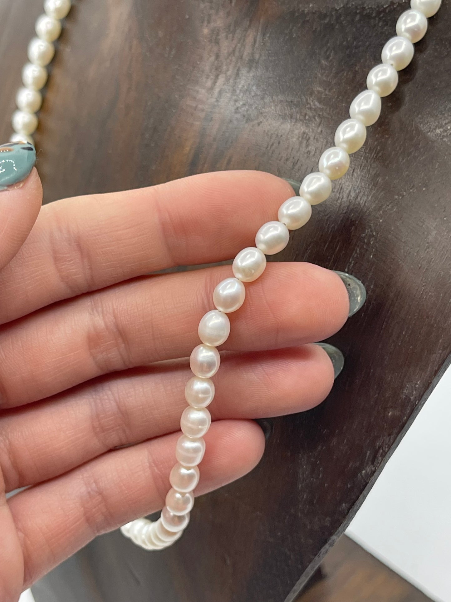 18" 5.3mm Freshwater Pearls Necklace