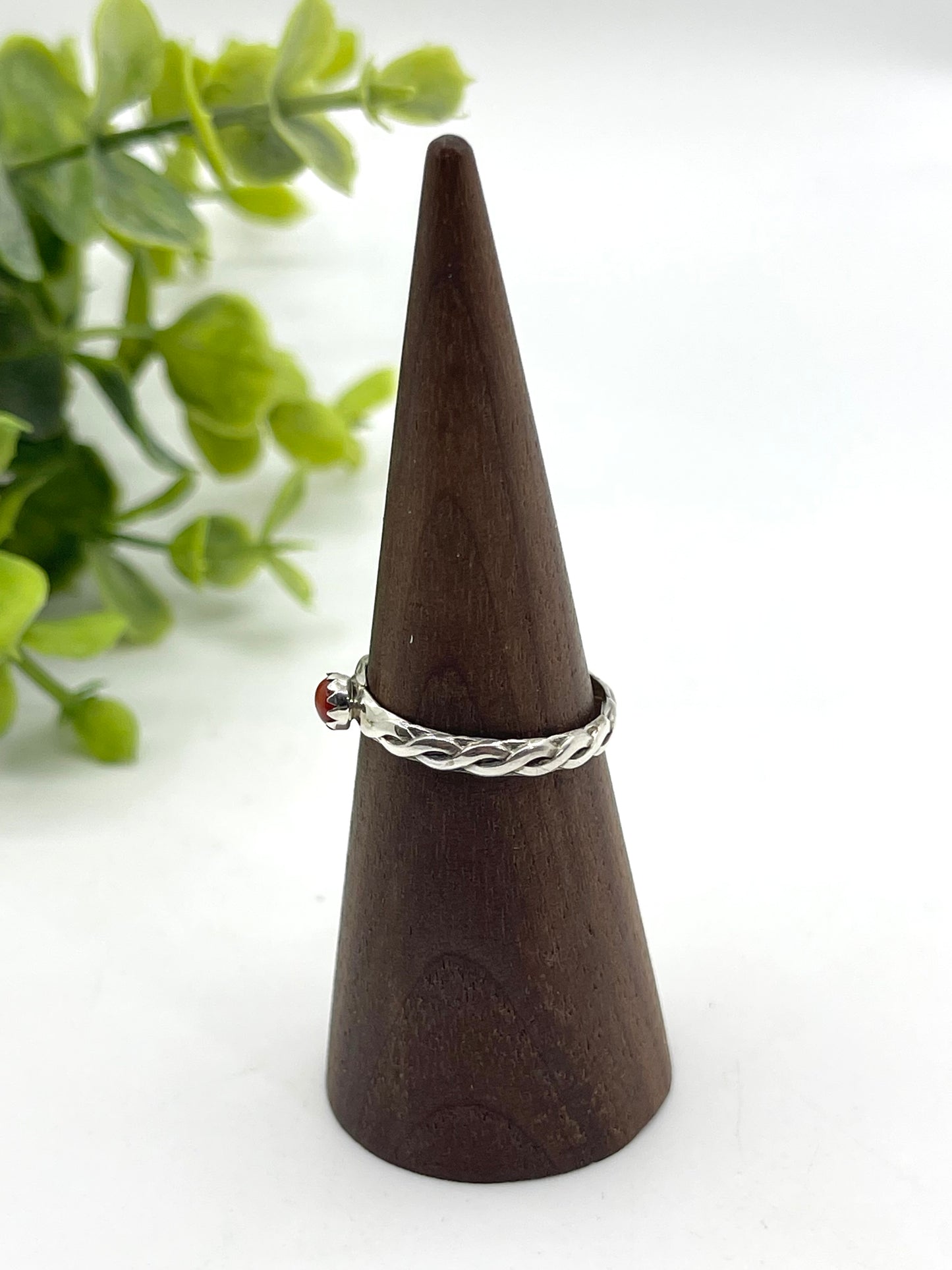 9.0 Red Coral Twisted Wire Band