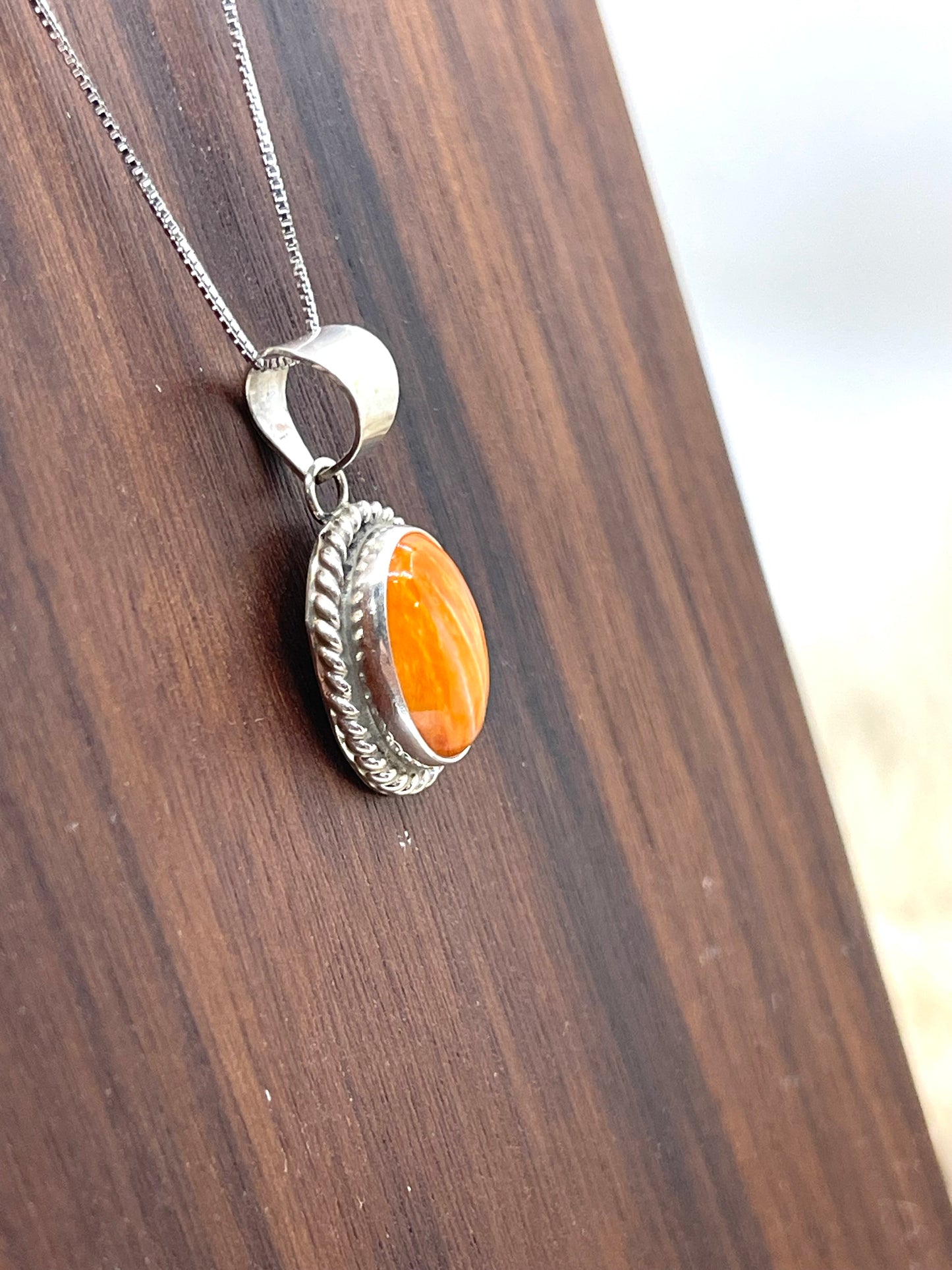18" Orange Spiny Oyster Pendant