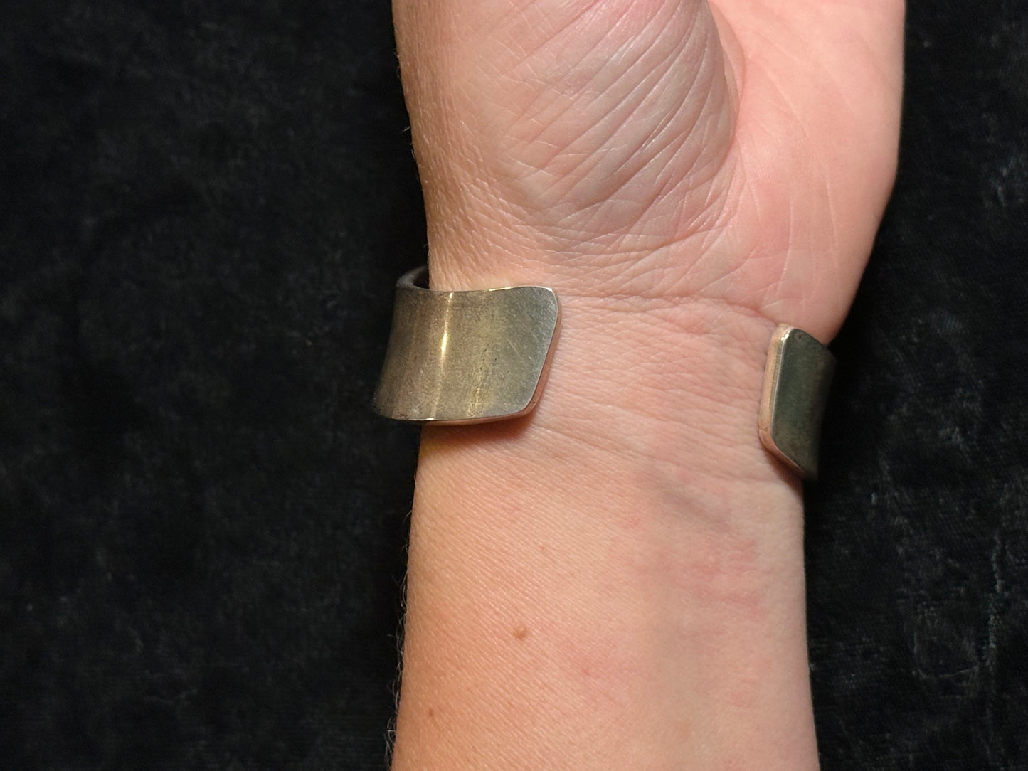 6 1/4”-7” Cuff with Spiny Oyster by Russell Sam, Navajo