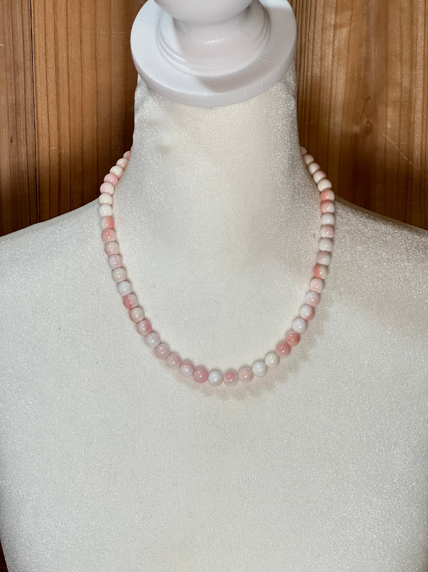 18" 8mm Pink Conch Shell Necklace