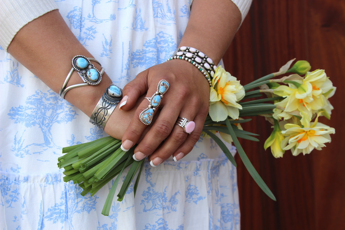 6 1/2" Pink Conch Shell 10 Stone Cuff by Paul Largo, Navajo