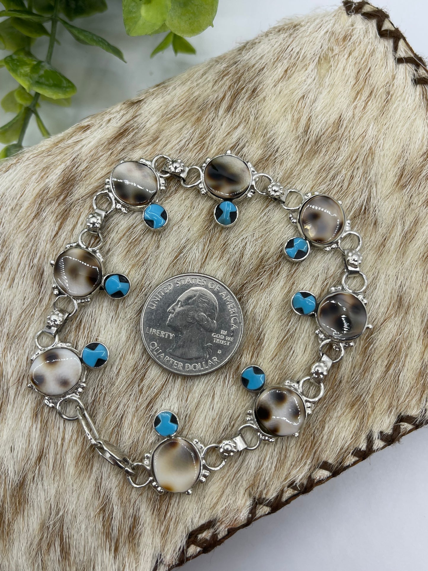 8.25" Turtle Link Bracelet by Kathryn Qualo, Zuni