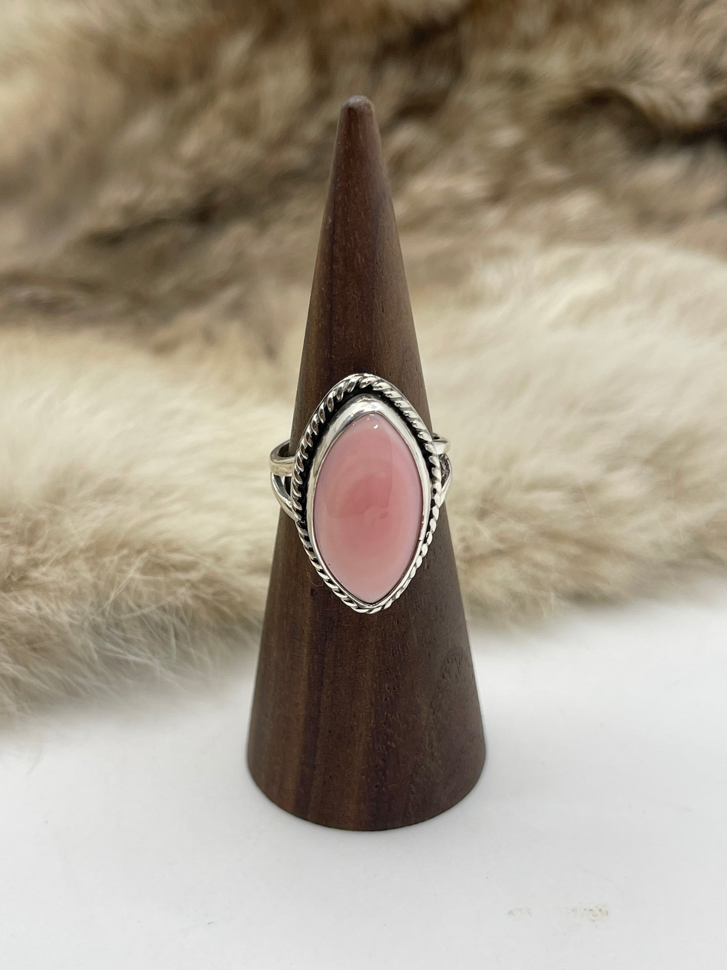 7.5 Pink Conch Shell Ring by Joelias Draper, Navajo
