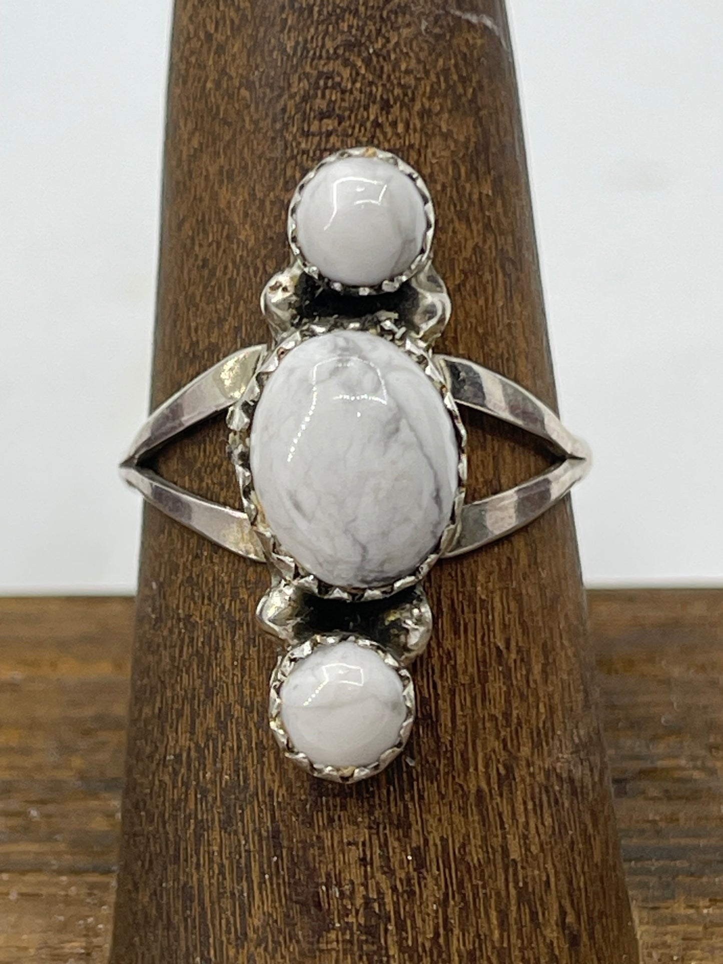 3 Stone Howlite Ring