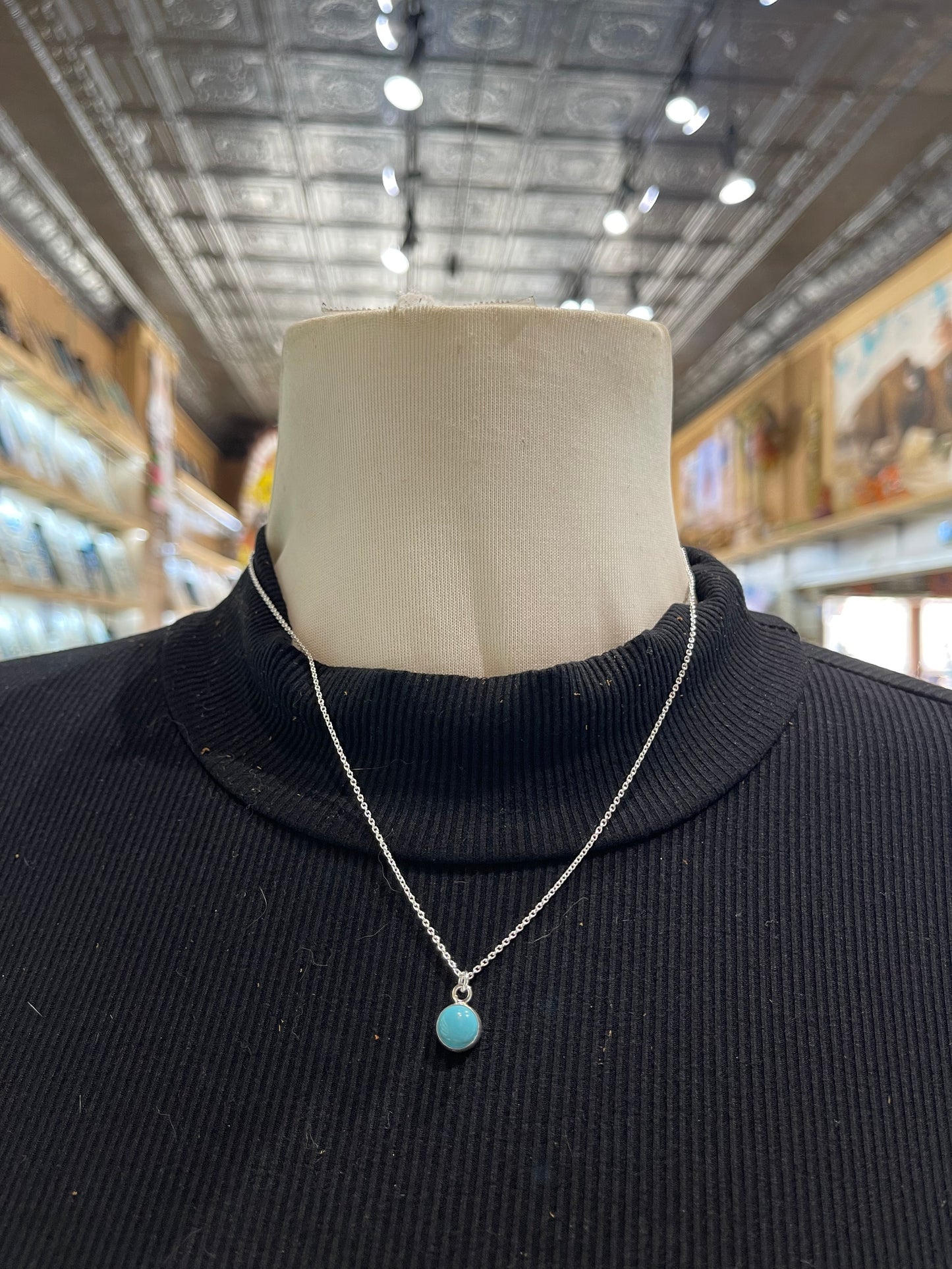 18" Chian with Single Stone Turquoise Pendant