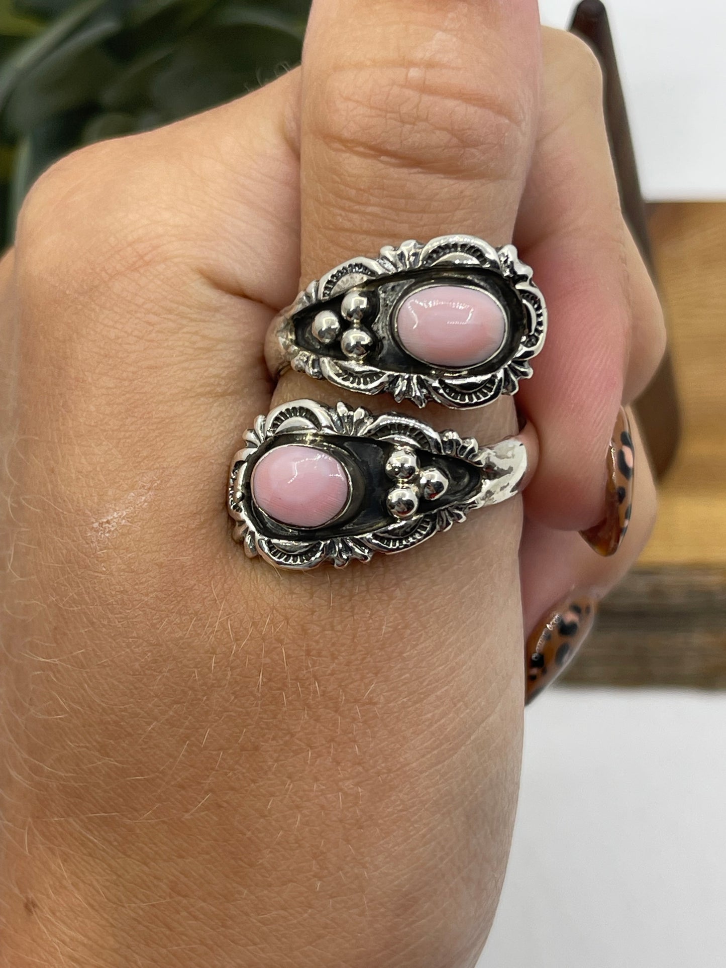 9.0 Semi Adjustable 2 Stone Pink Conch Shell Ring by Arlene Lewis, Navajo