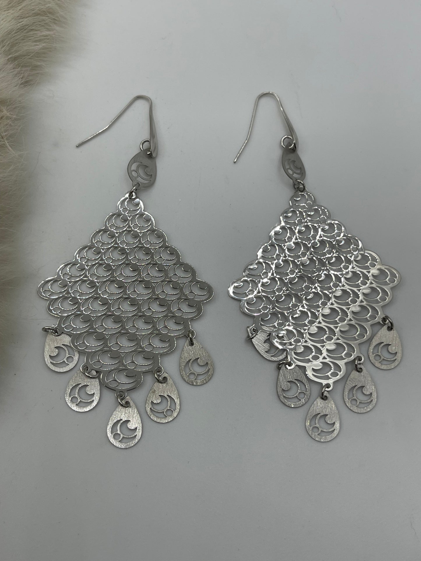 Lightweight Dangle Earrings Machine Made