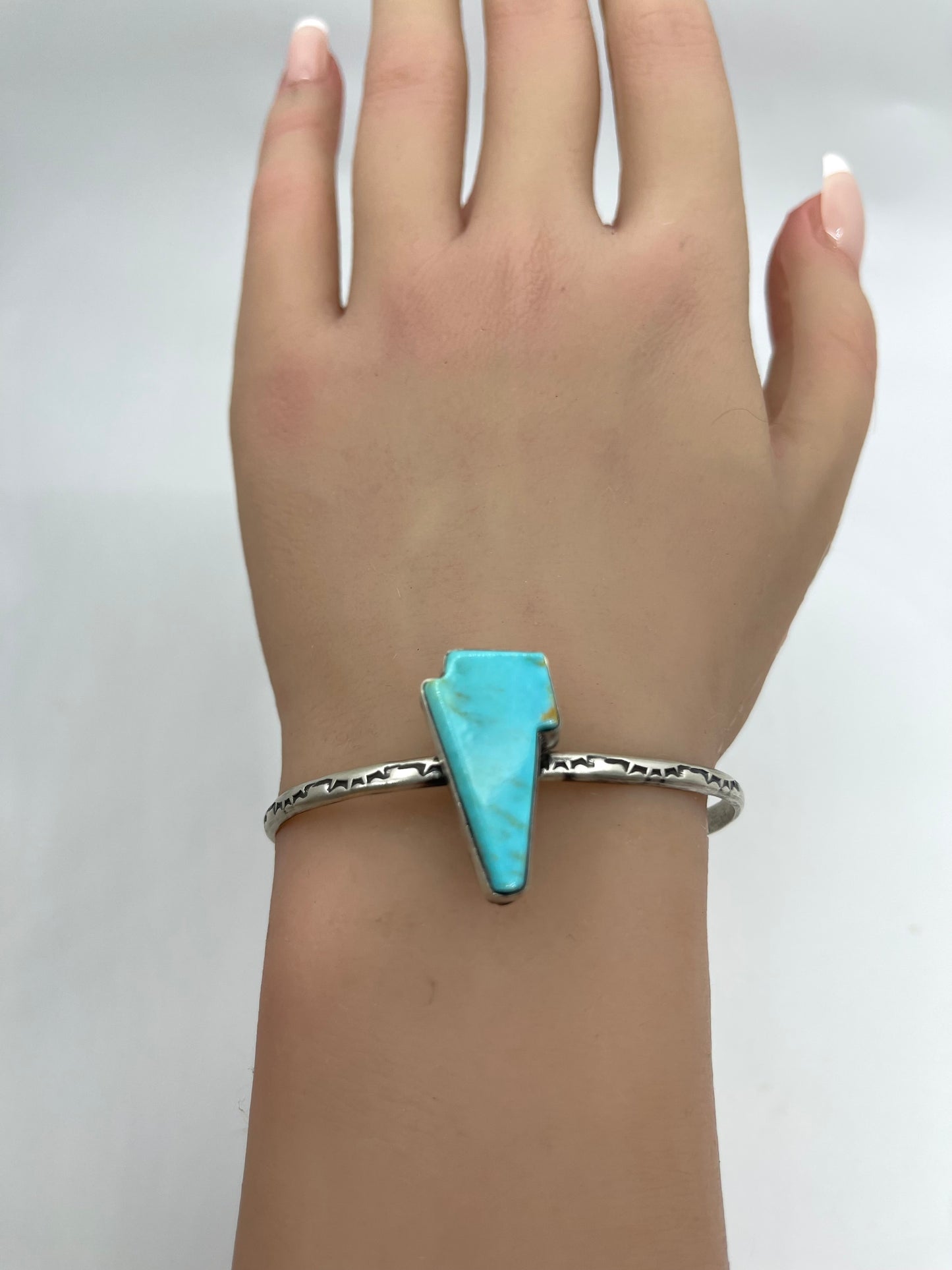 6" - 7.25" Kingman Turquoise Bracelet