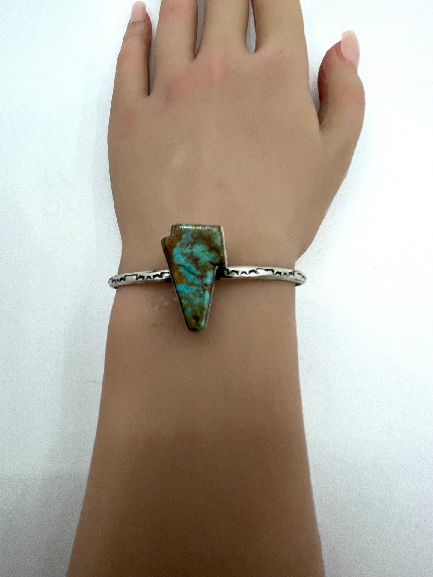 6" - 7.25" Kingman Turquoise Bracelet