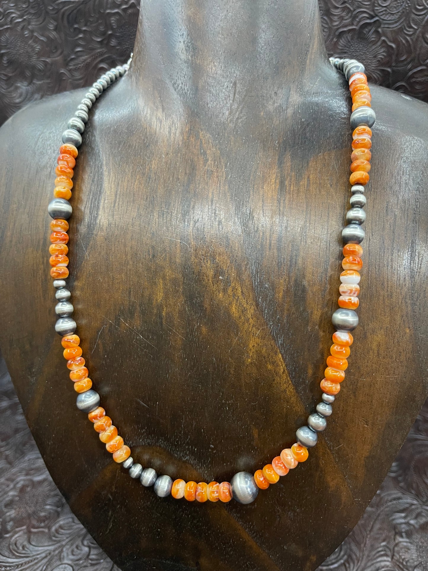 19''+1.5'' Extender Orange Spiny Oyster & Navajo Style Pearl Necklace
