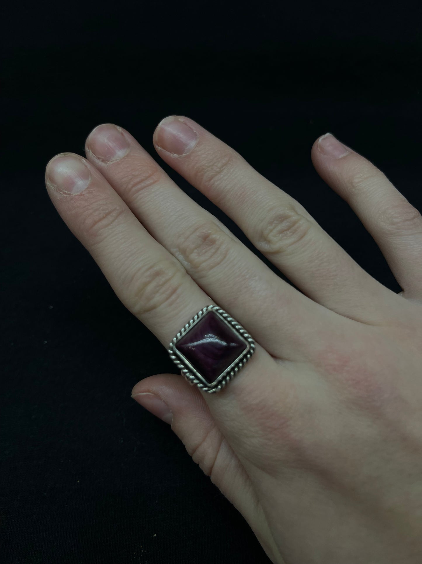6.0 Purple Spiny Oyster Shell Square Rings