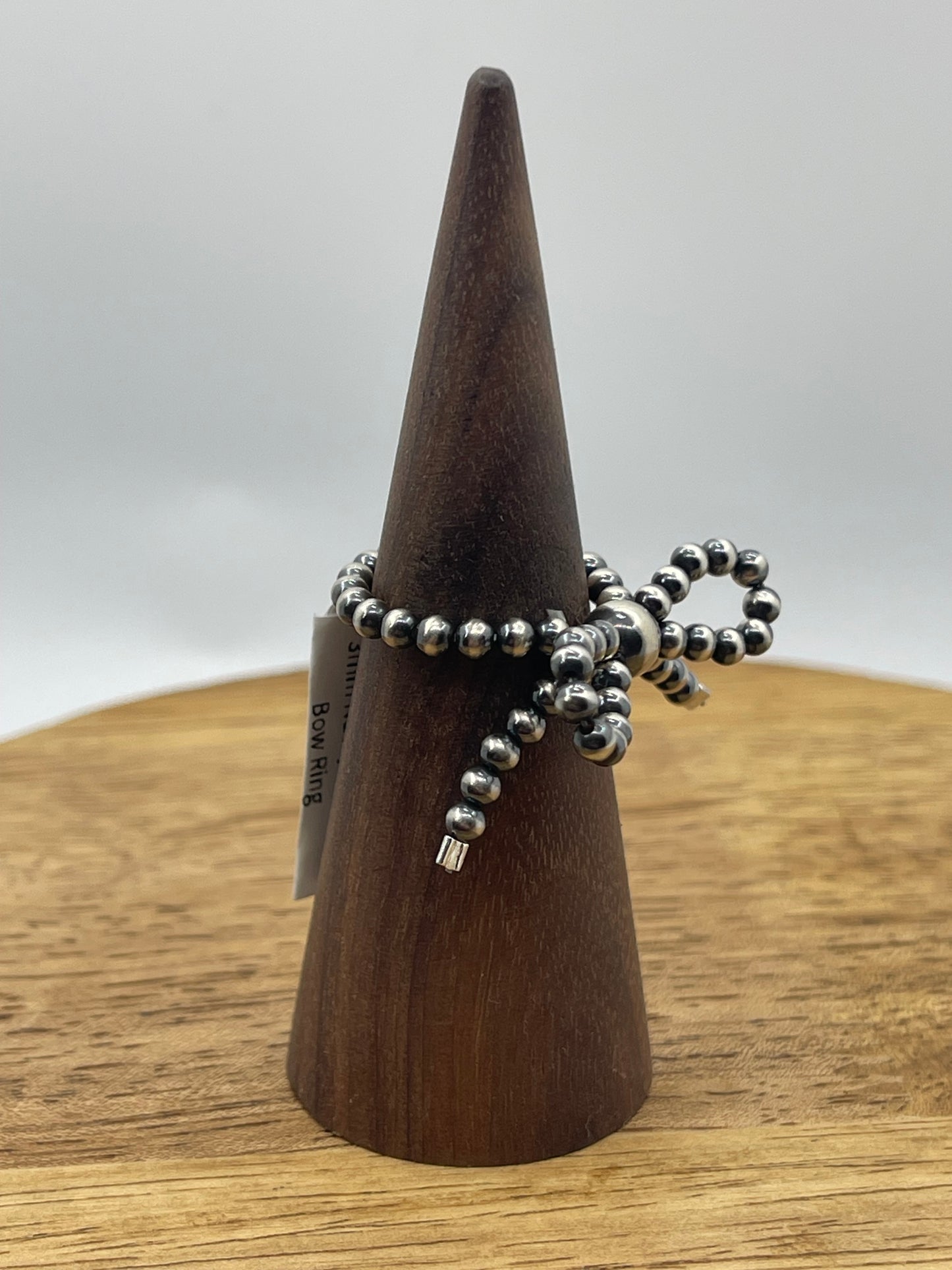 6.0 and Up Stretchy 3mm Navajo style Pearl Bow Ring