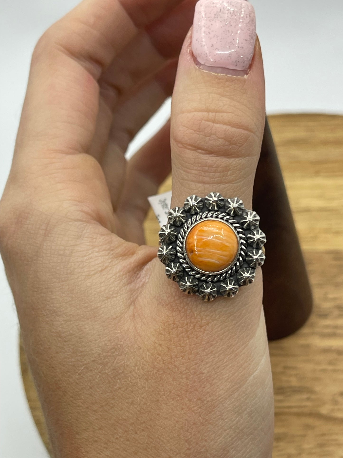 7.5 Orange Spiny Oyster Shell Round Ring