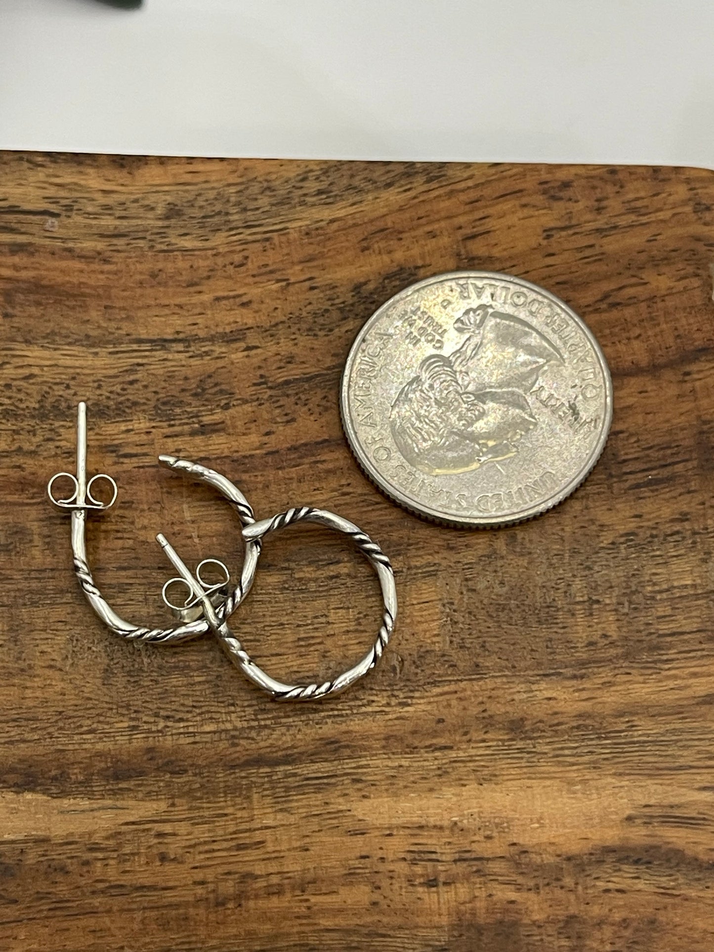 Twist Wire Hoop Earrings