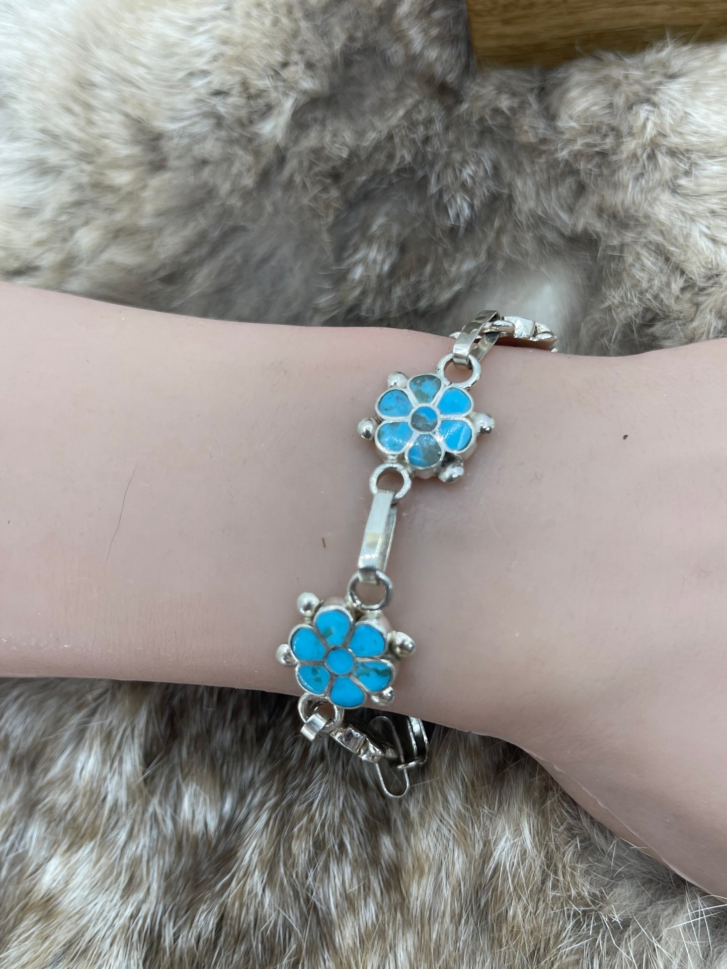 7.5" Inlay Flower Link Bracelet by Benina Kallestewa, Zuni