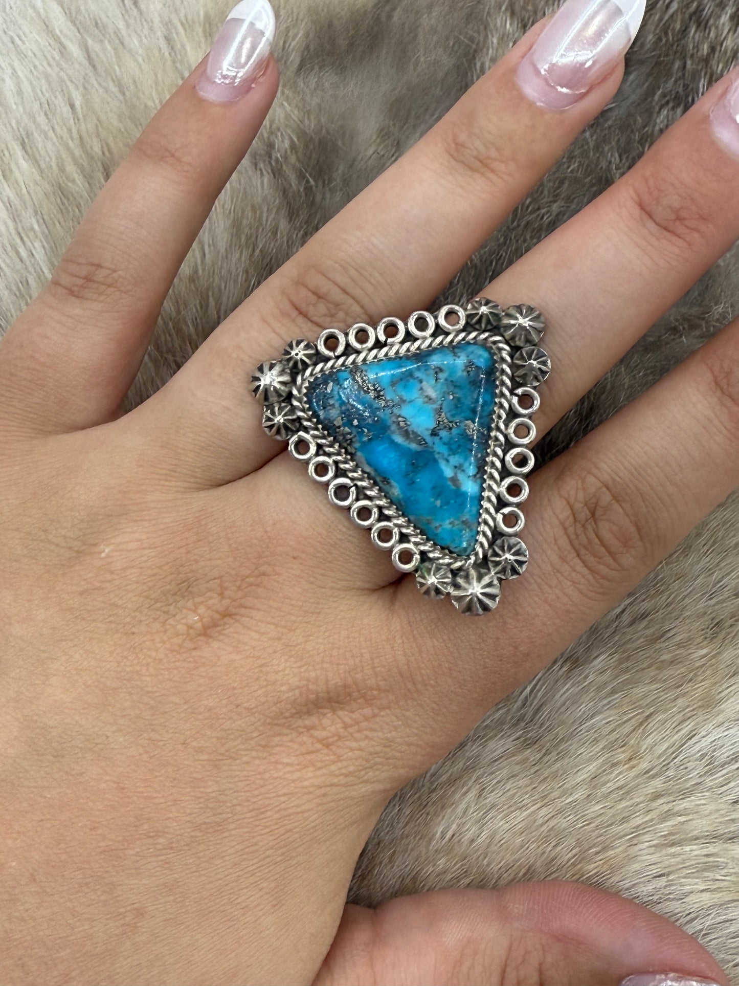 8.0 Turquoise Ring Navajo Made
