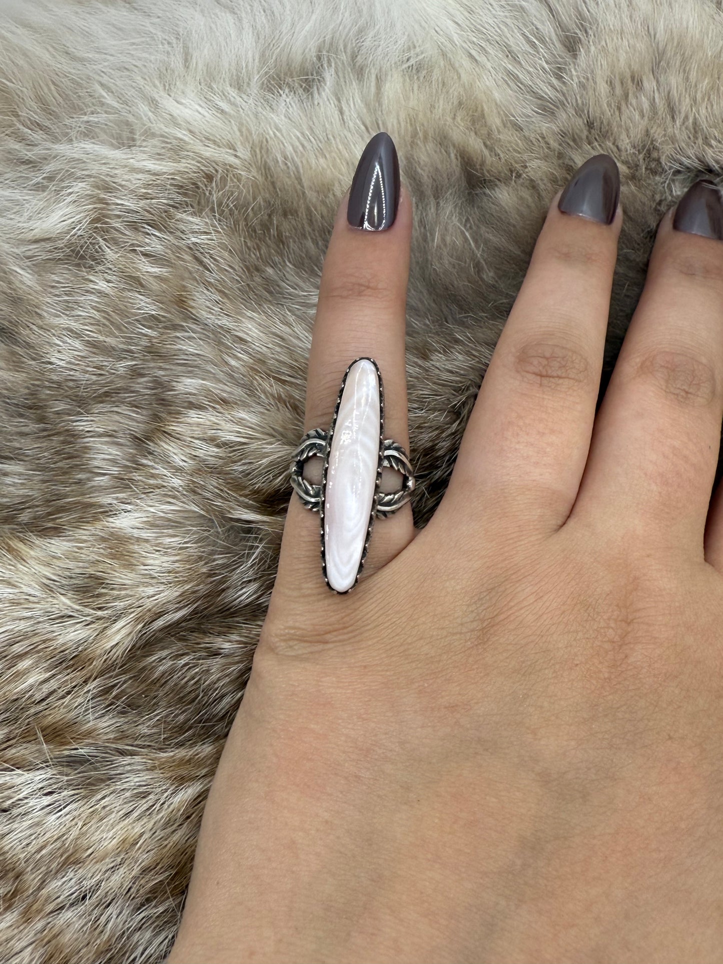 5.0 Vintage Mother of Pearl Ring