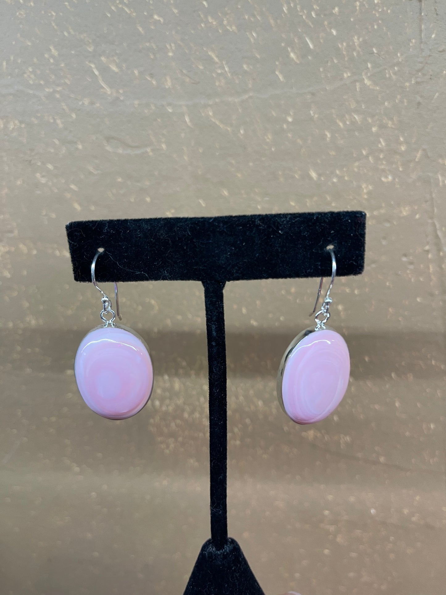 Pink Conch Shell Lariat Necklace with Earrings by Chimney Butte, Navajo