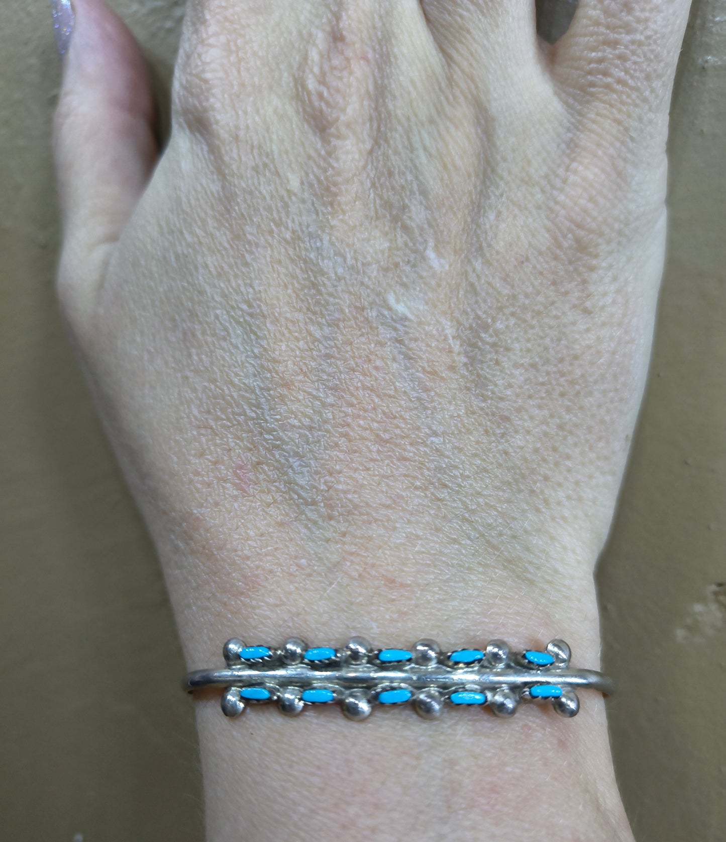 5.5" - 6.5" Zuni Needlepoint Bracelet Cuff