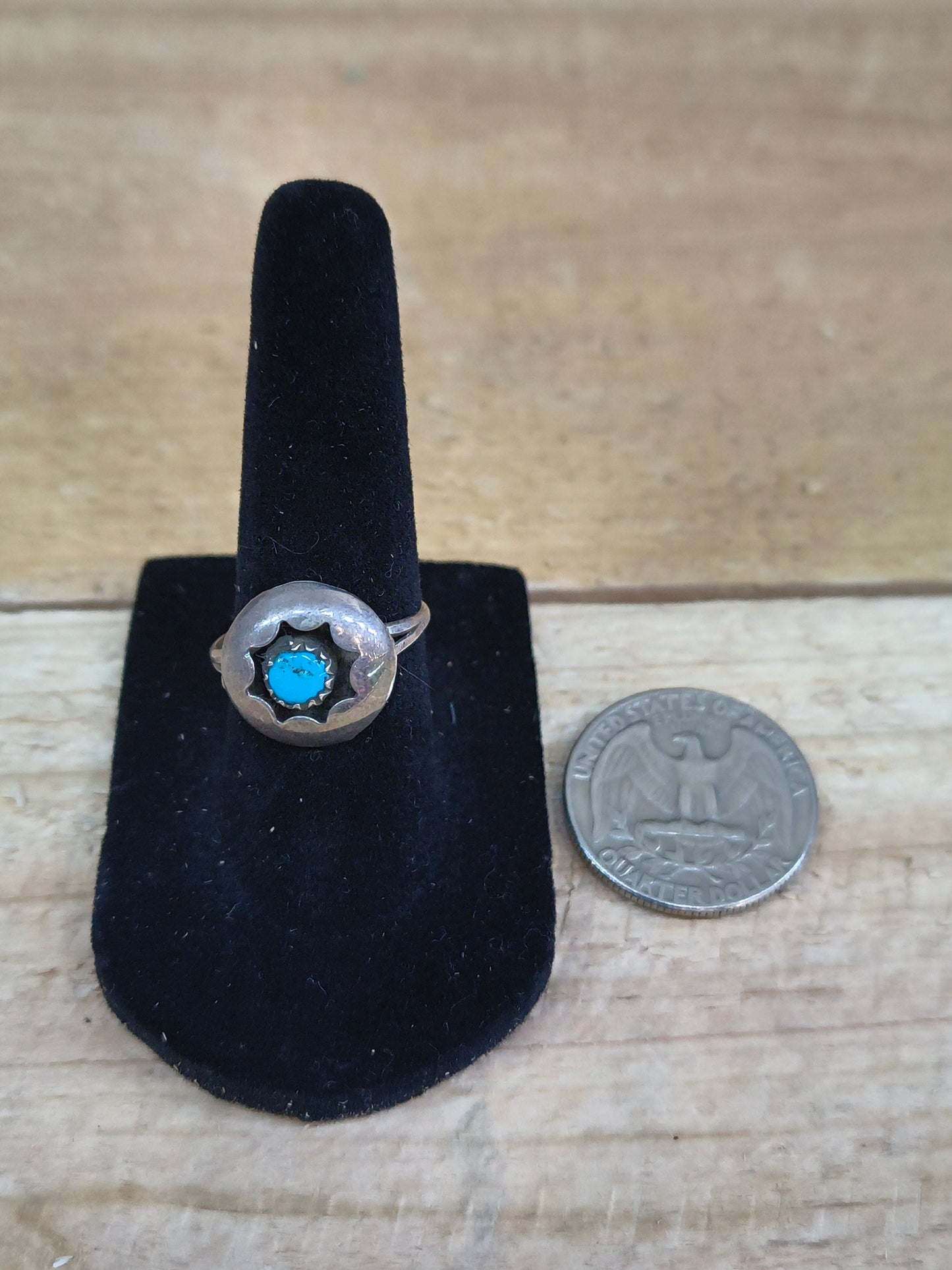 7.0 Round Shadowbox Ring