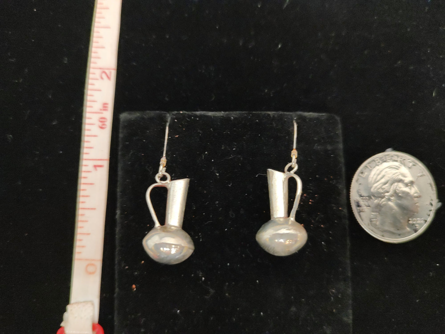 Silver Handmade Pot with Dangle Hook Earrings