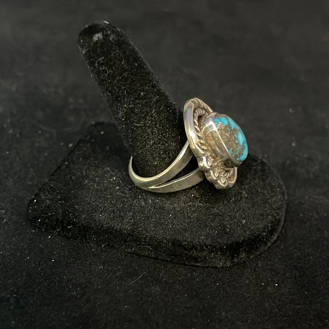 Vintage Turquoise Oval Size 5.5 Ring