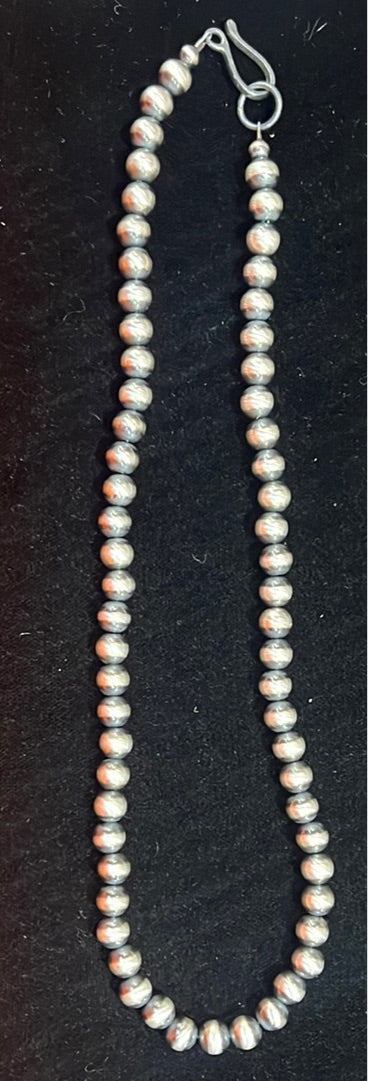 20” 8MM Navajo Pearls