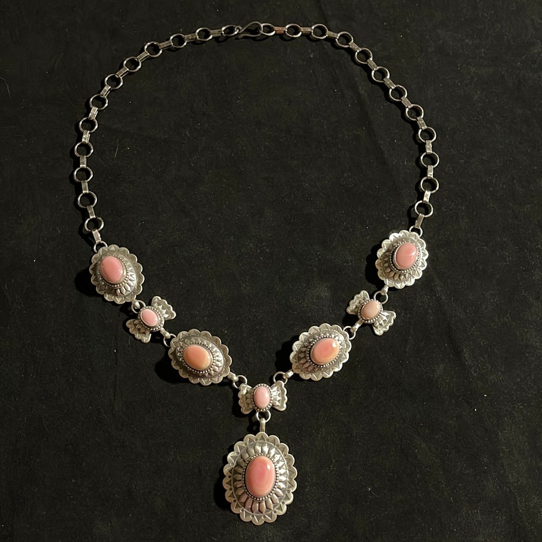 Cotton Candy (Pink Conch Shell) Lariat Necklace – Buckin' Flamingo