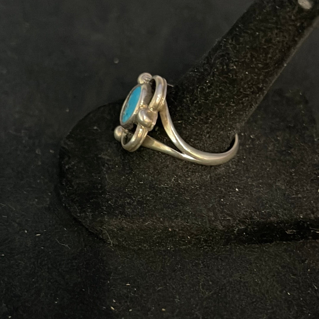 Vintage Turquoise Oval Size 5 Ring