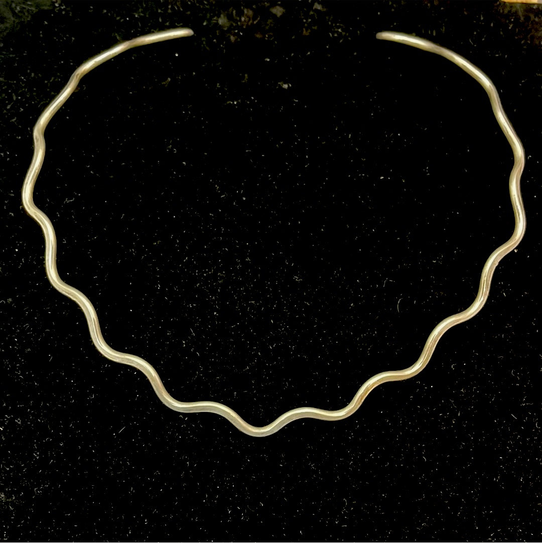 Wave Silver Choker Necklace