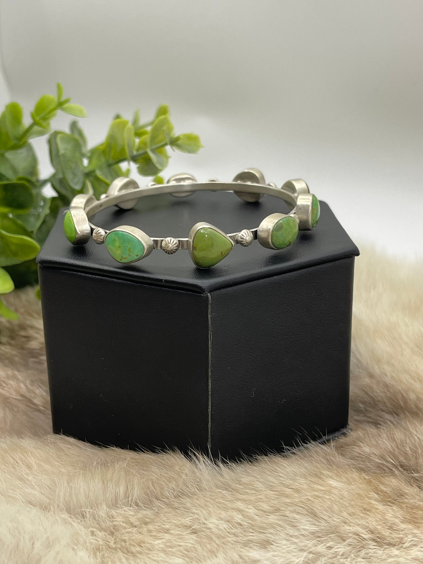 7.5" Green Gaspeite Bangle