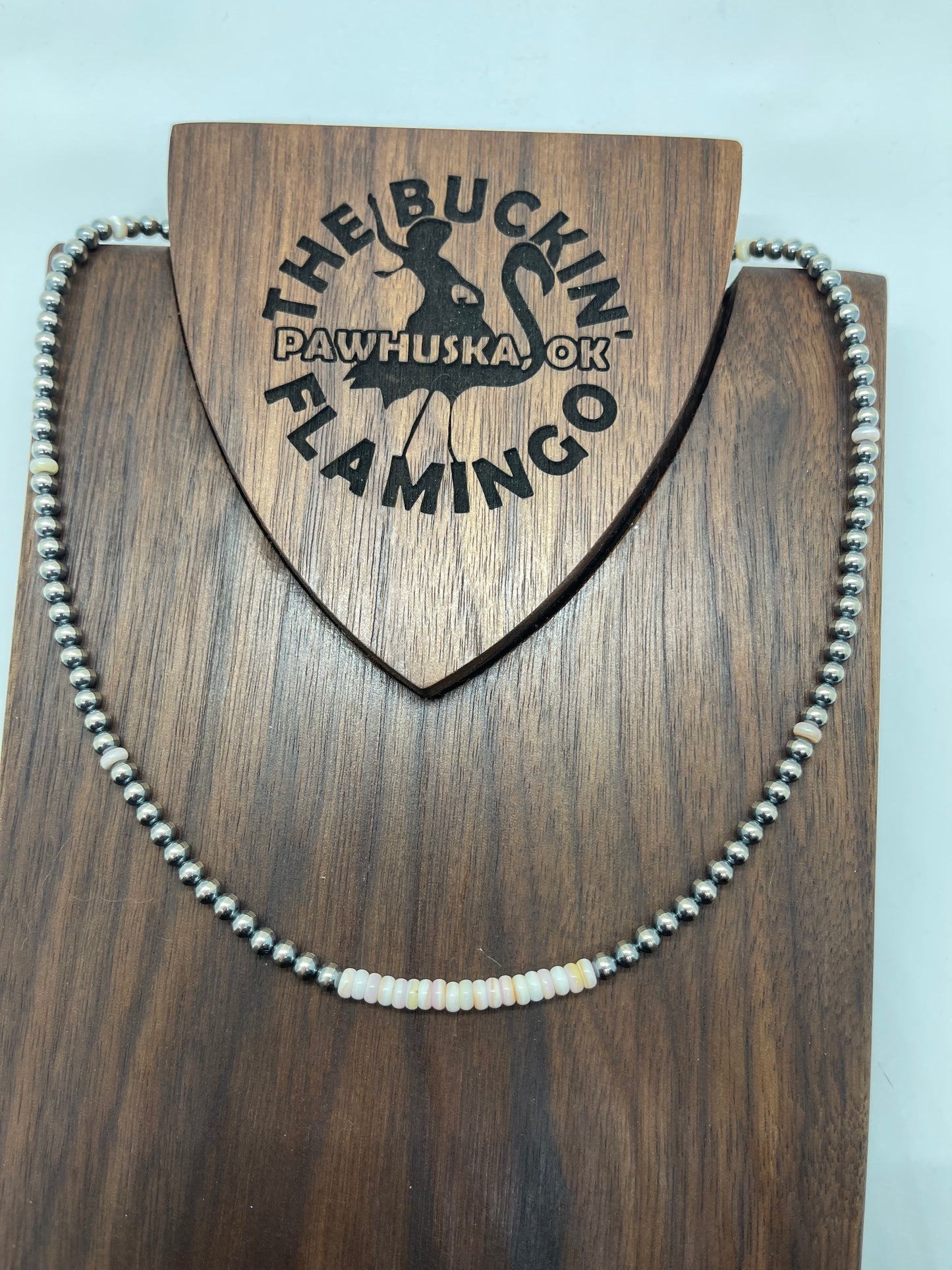 18" 4mm Navajo Pearls Necklace with Pink Conch Shell Necklace