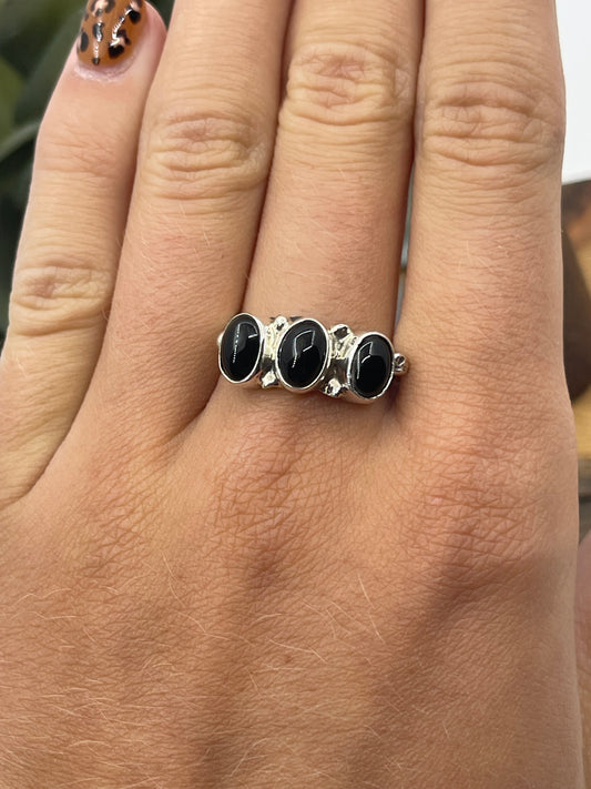6.0 3 Stone Black Onyx Ring, Navajo