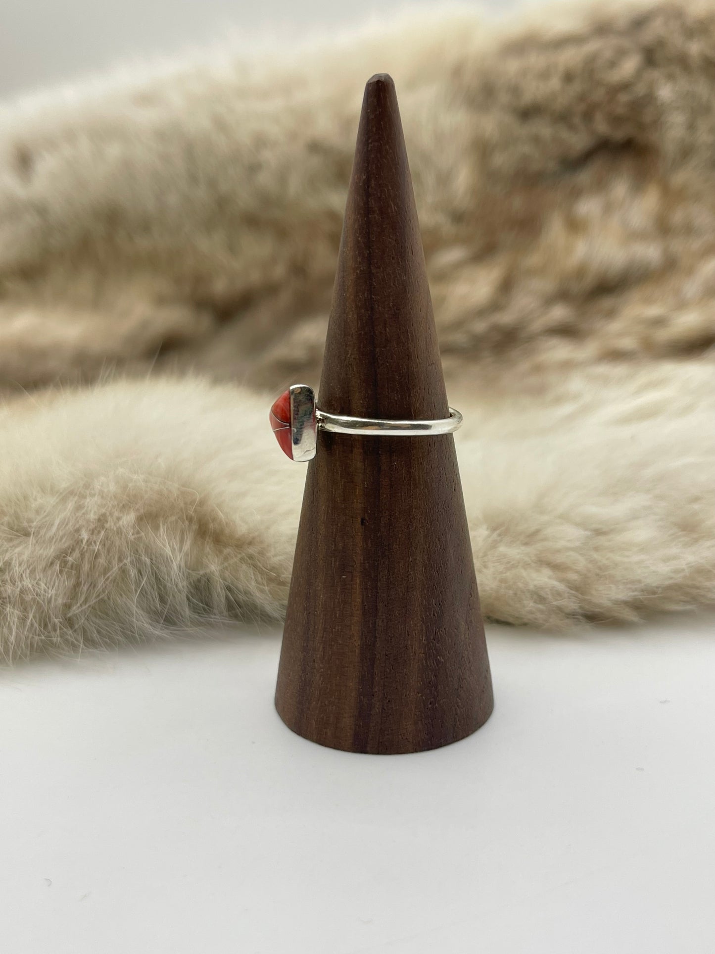 7.0 Inlaid Spiny Oyster Ring