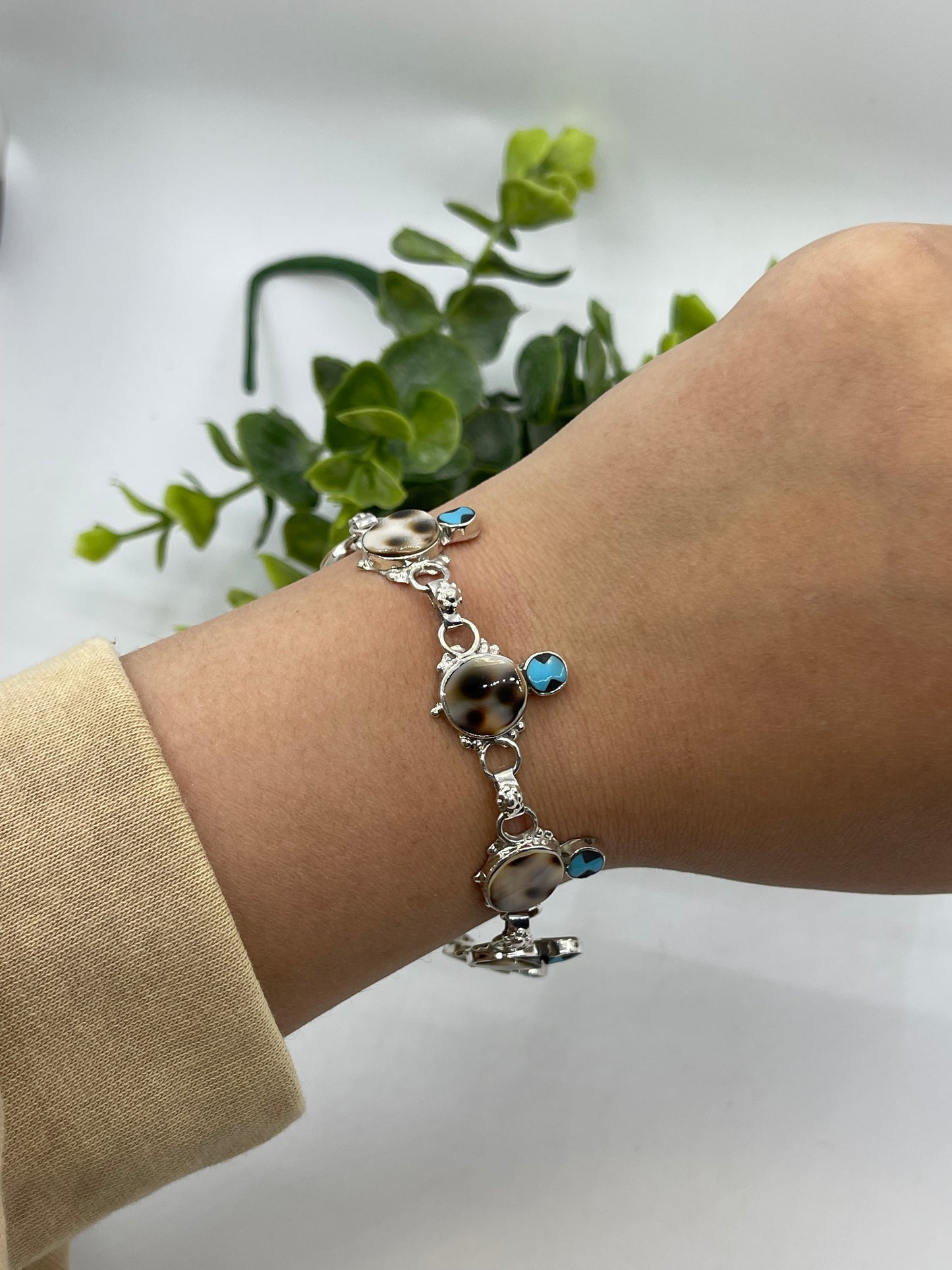 8.25" Turtle Link Bracelet by Kathryn Qualo, Zuni