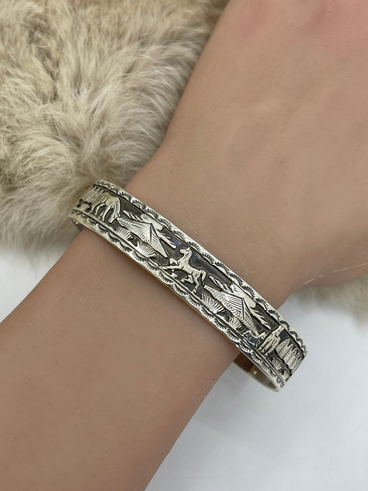 6.75"-7.5" Storyteller Cuff by Jeremy Delgarito, Navajo