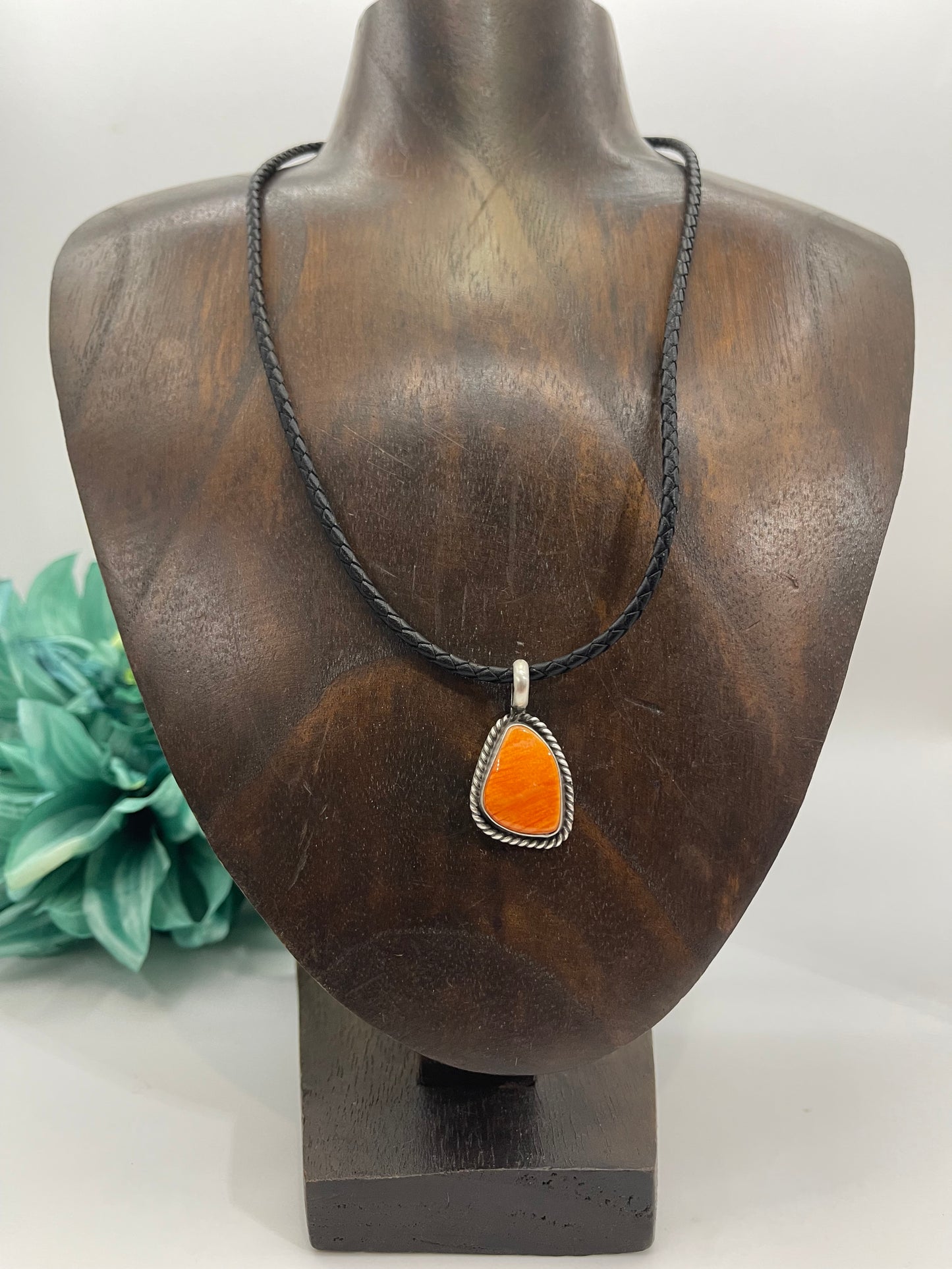 18" Orange Spiny Oyster Necklace