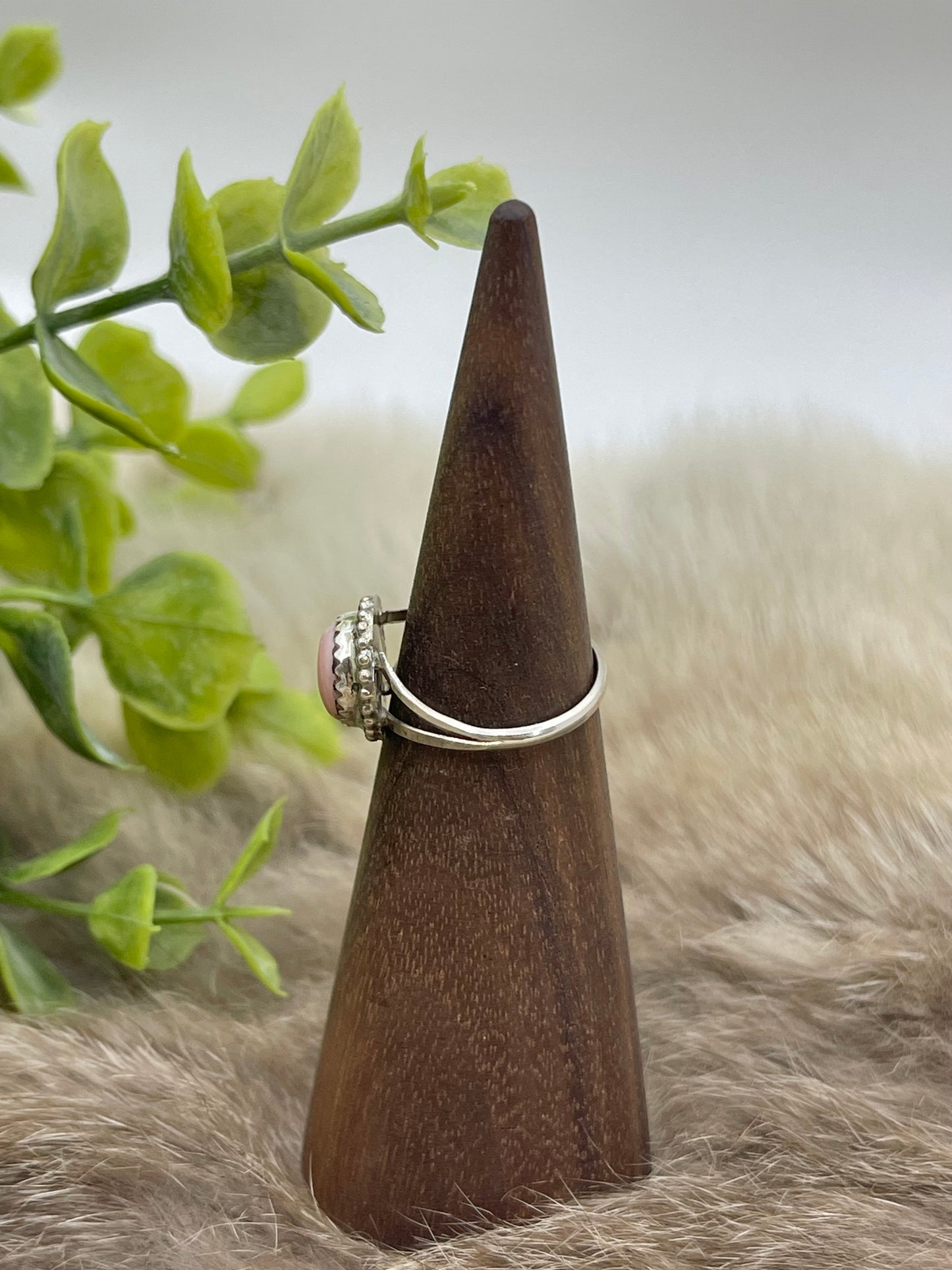 6.0 Pink Conch Shell Ring, Navajo