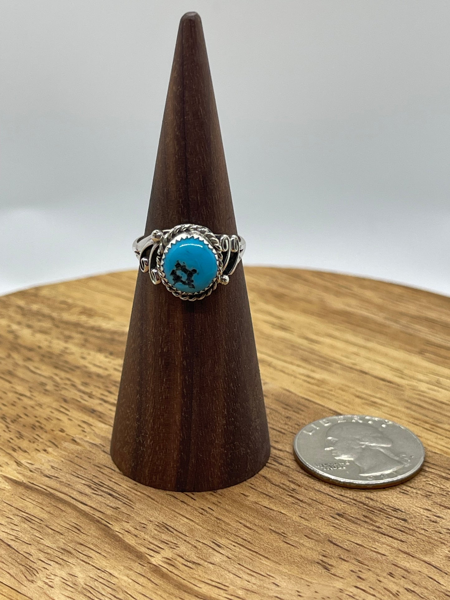 8.5 Turquoise Circle Ring, Navajo