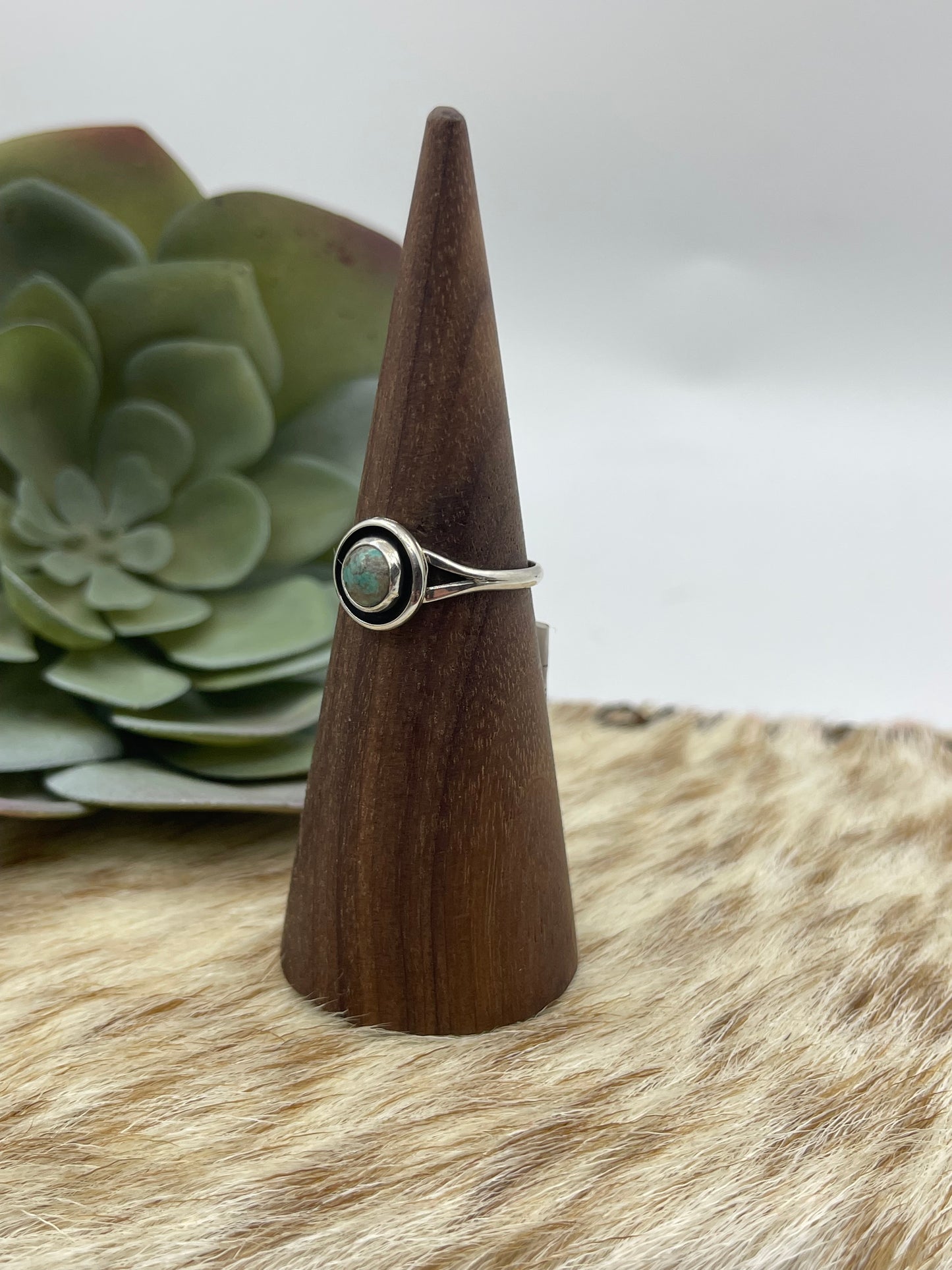 7.0 Dainty Turquoise Circle Ring by Martin Perry, Navajo