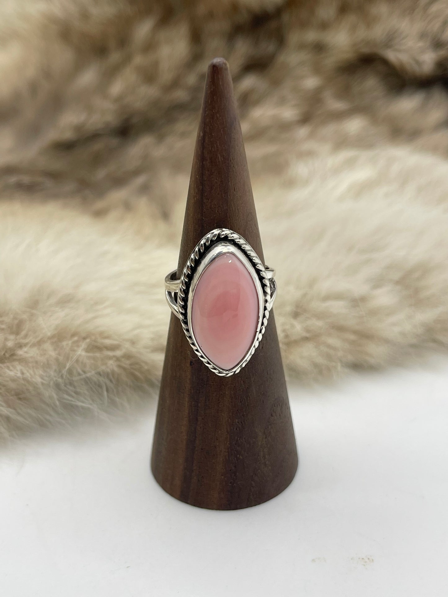 7.5 Pink Conch Shell Ring by Joelias Draper, Navajo