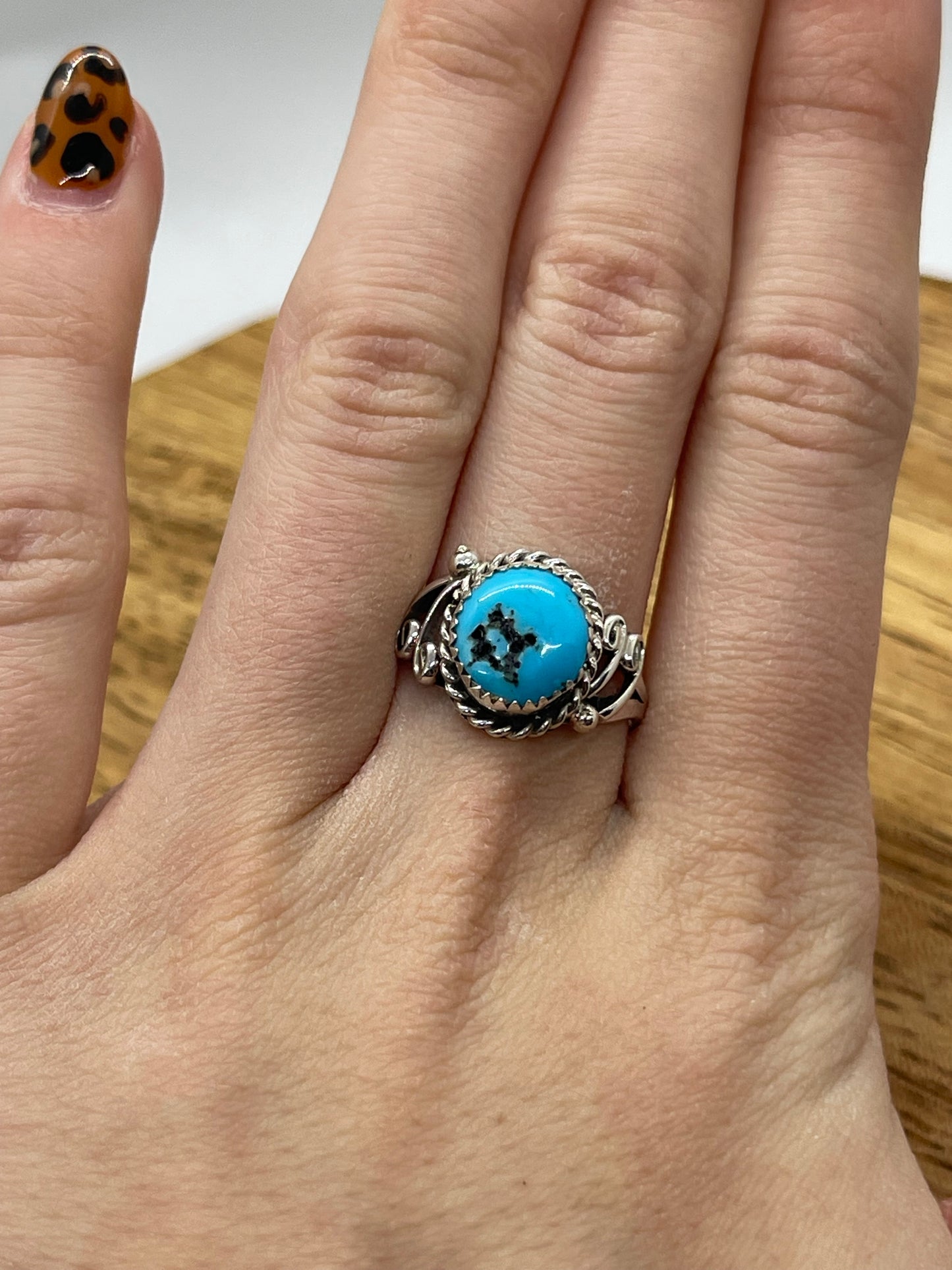 8.5 Turquoise Circle Ring, Navajo