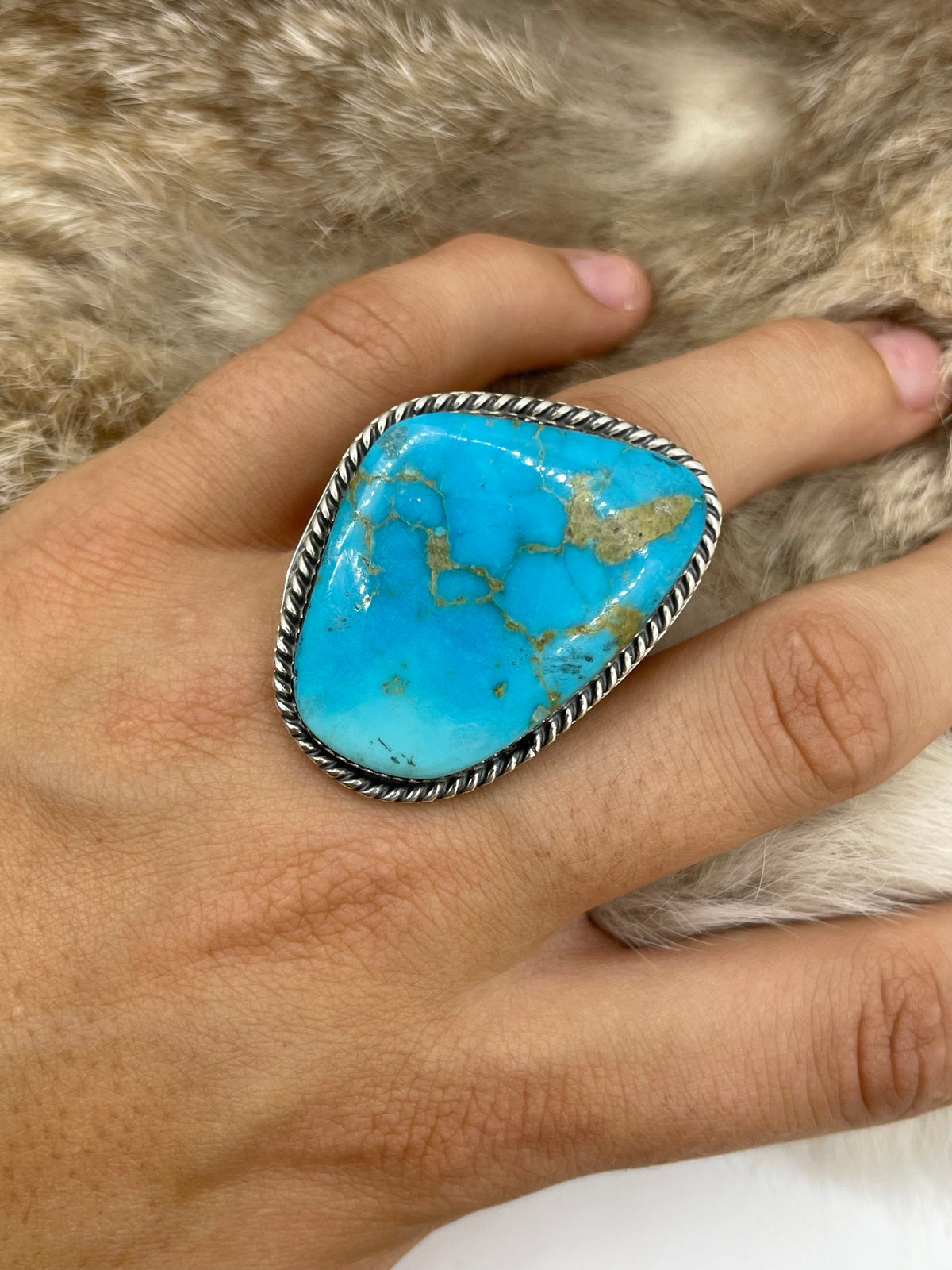 8.0-11.0 Turquoise Ring
