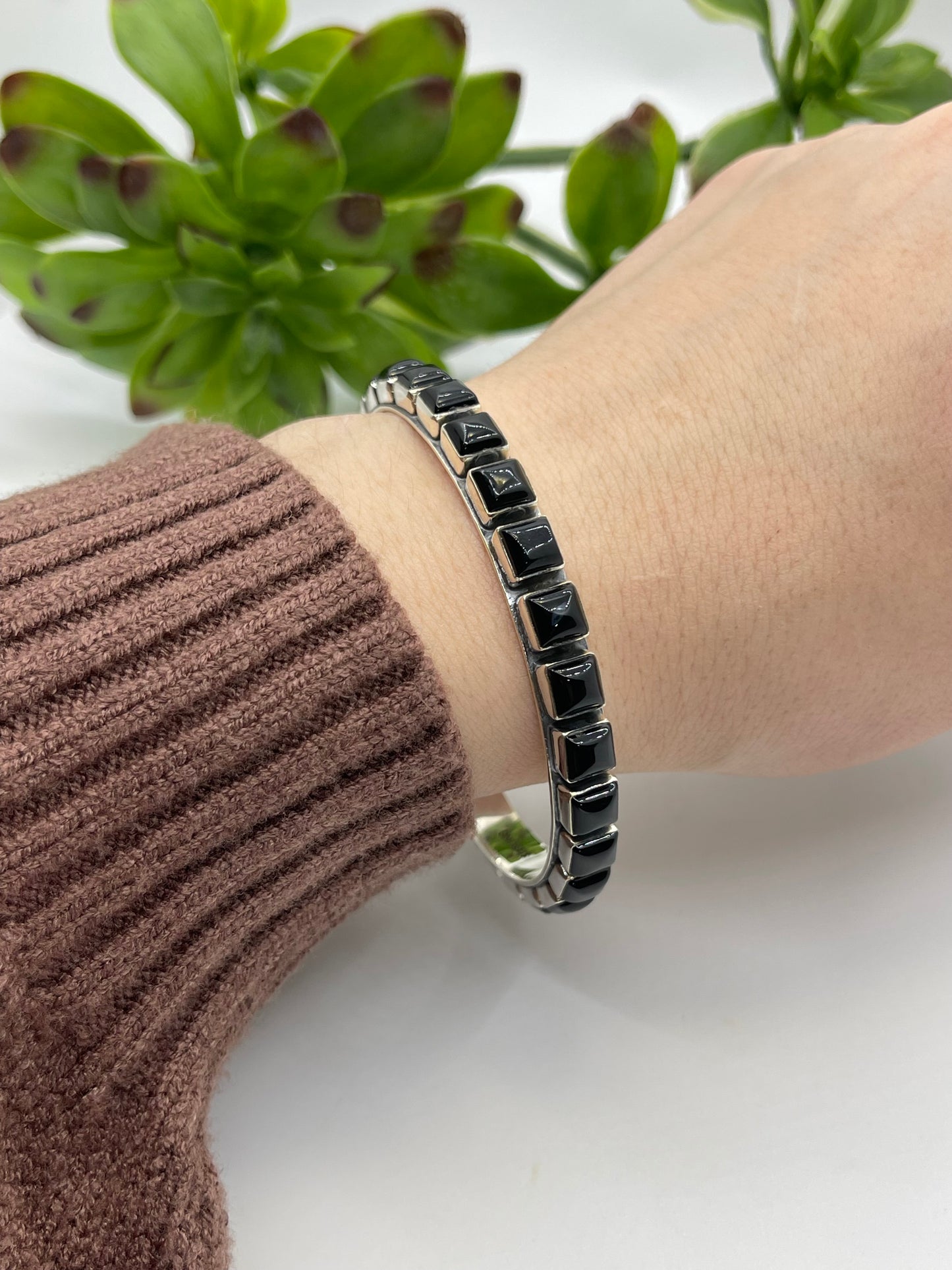 8" Onyx Cuff