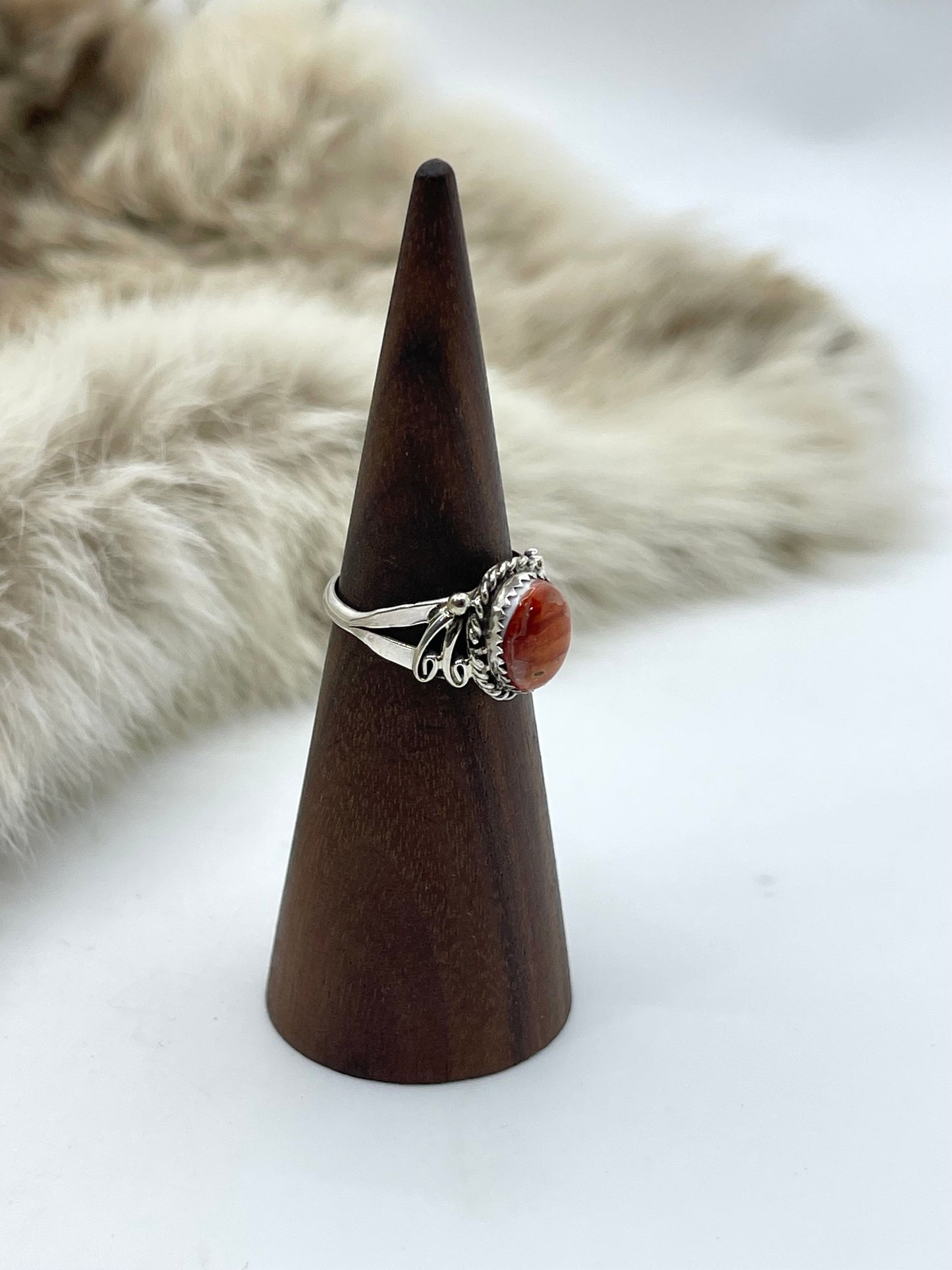 7.5 Dark Red Spiny Oyster Ring, Navajo