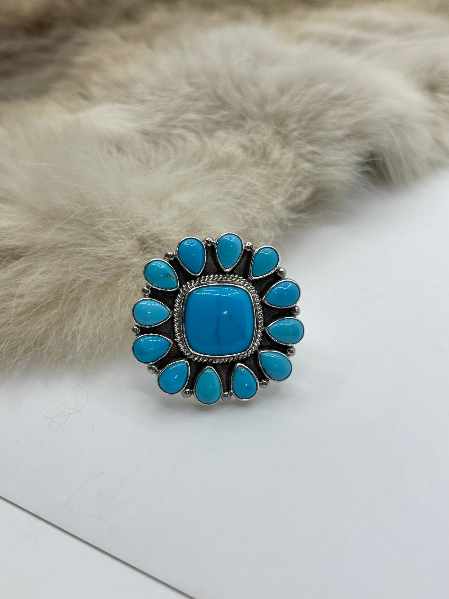 8.0 13 Stone Kingman Turquoise Ring