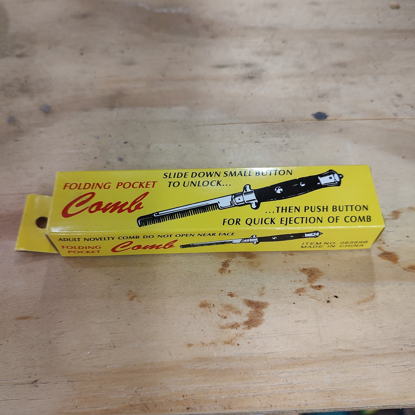 Folding pocket comb