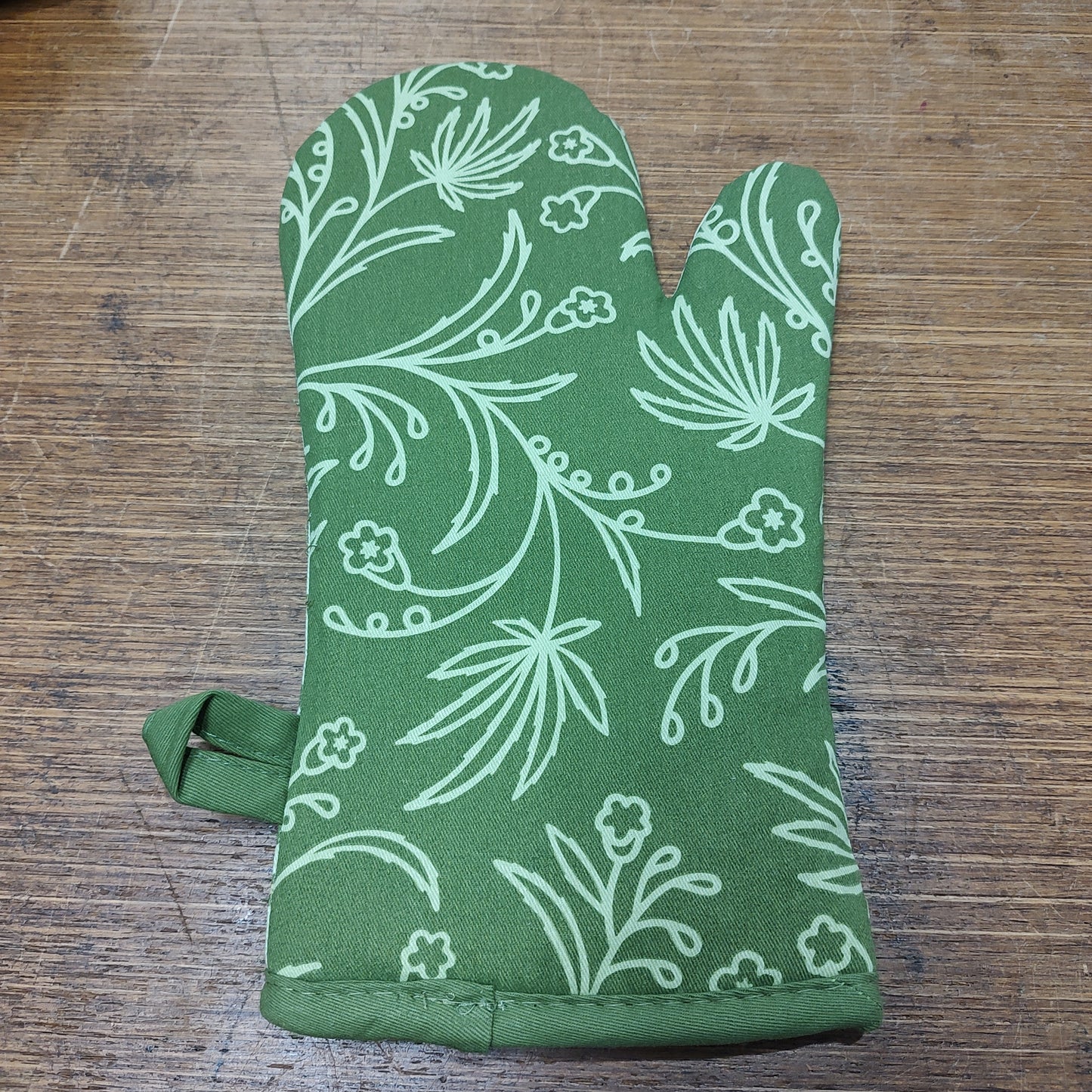 The food has weed in it - Oven Mitt