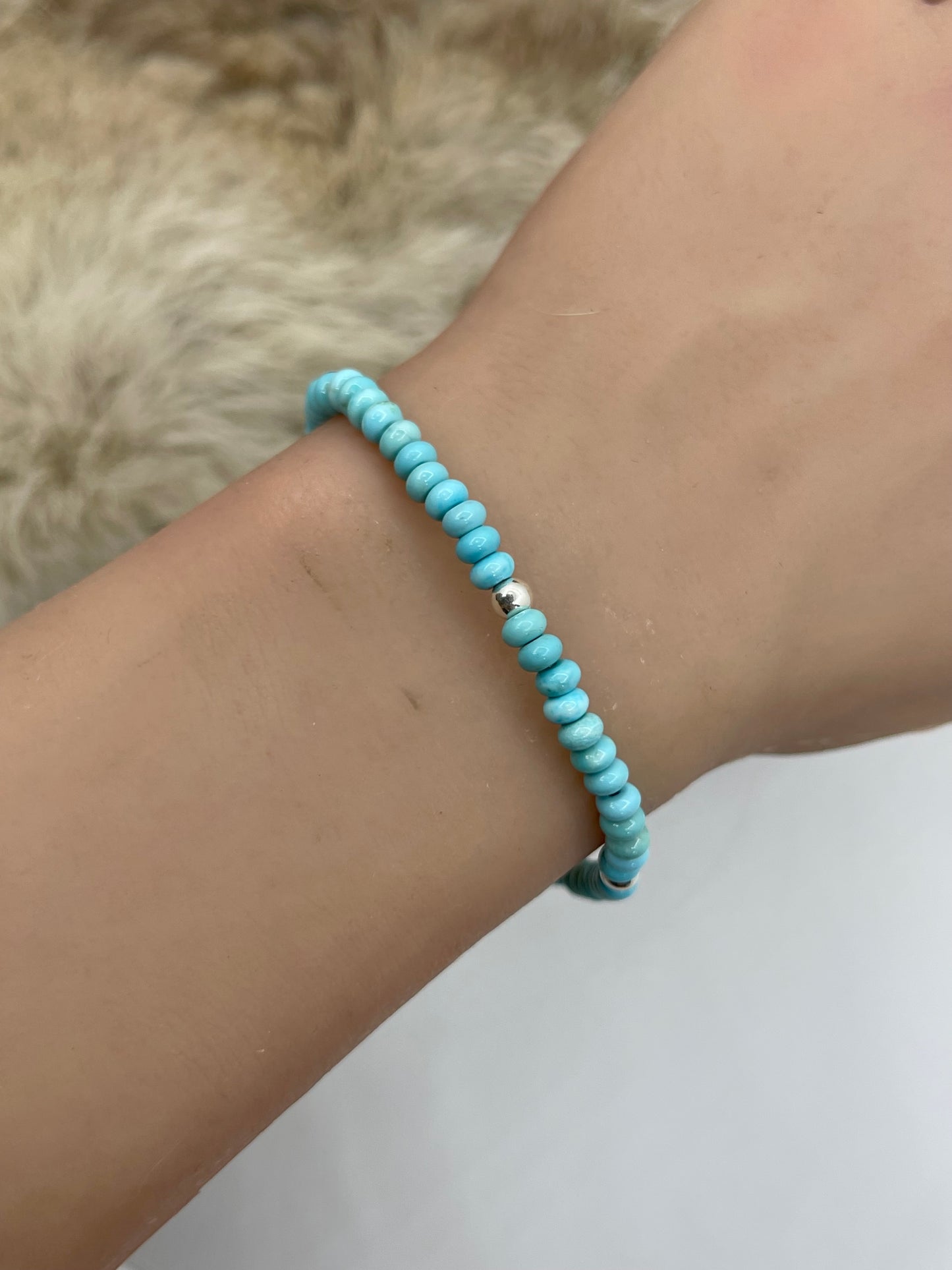 7.25” Turquoise Bead Bracelet